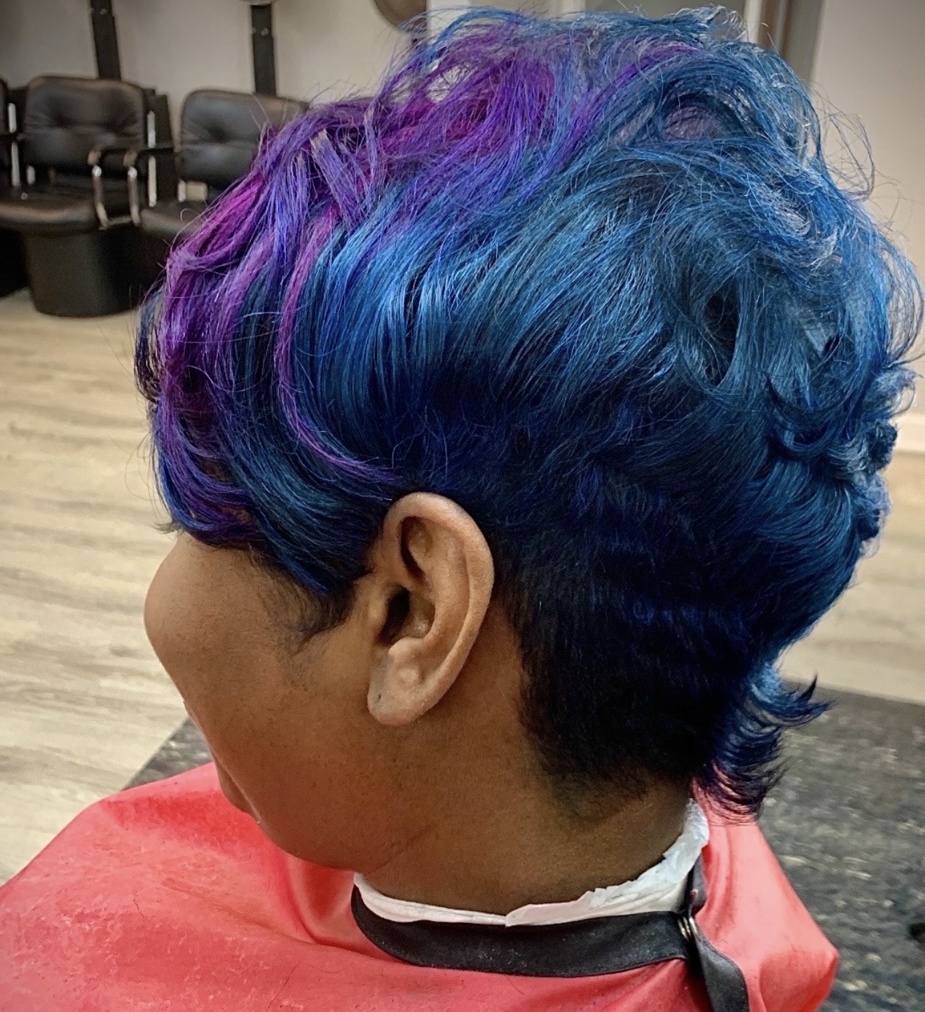 Blue and purple vivid color at Genetik Bleu Salon